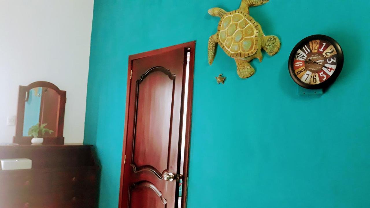 Suite Galarous Island Puerto Ayora  Exteriör bild